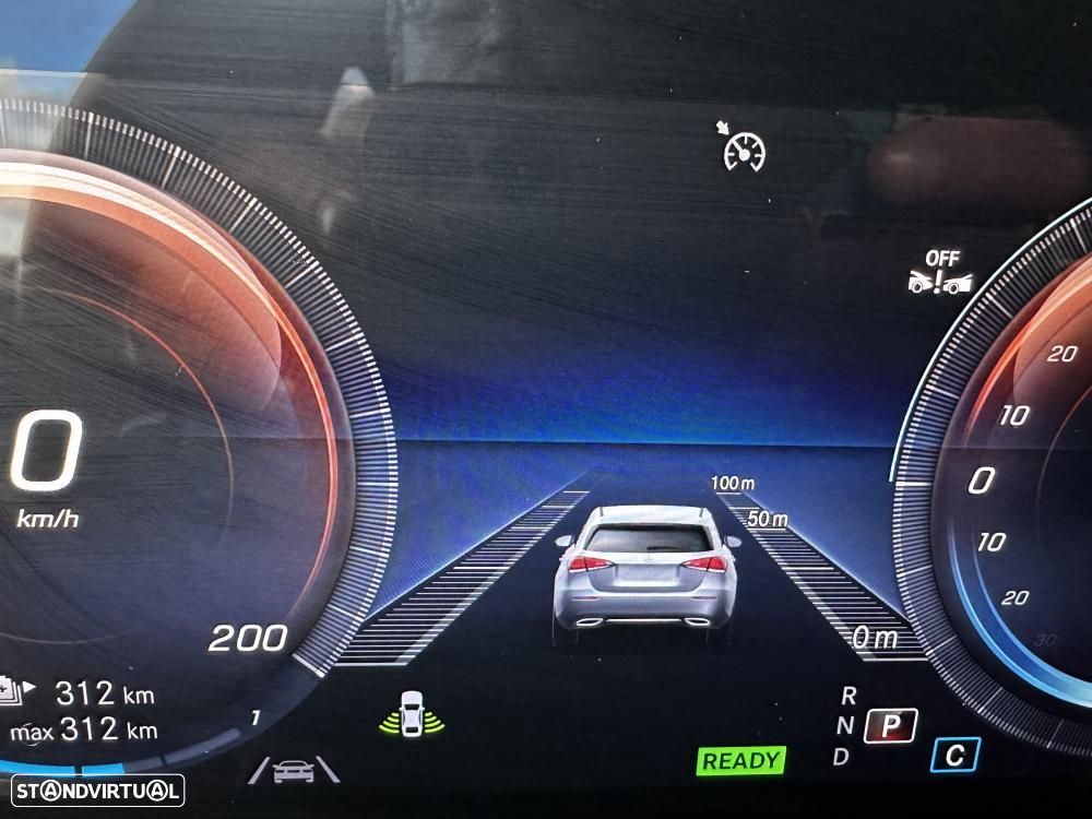 Mercedes-Benz EQB 250 Progressive - 28