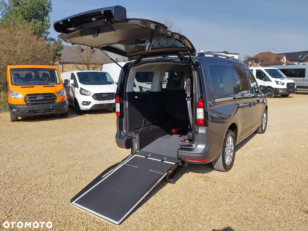Ford Tourneo Connect Grand - 1