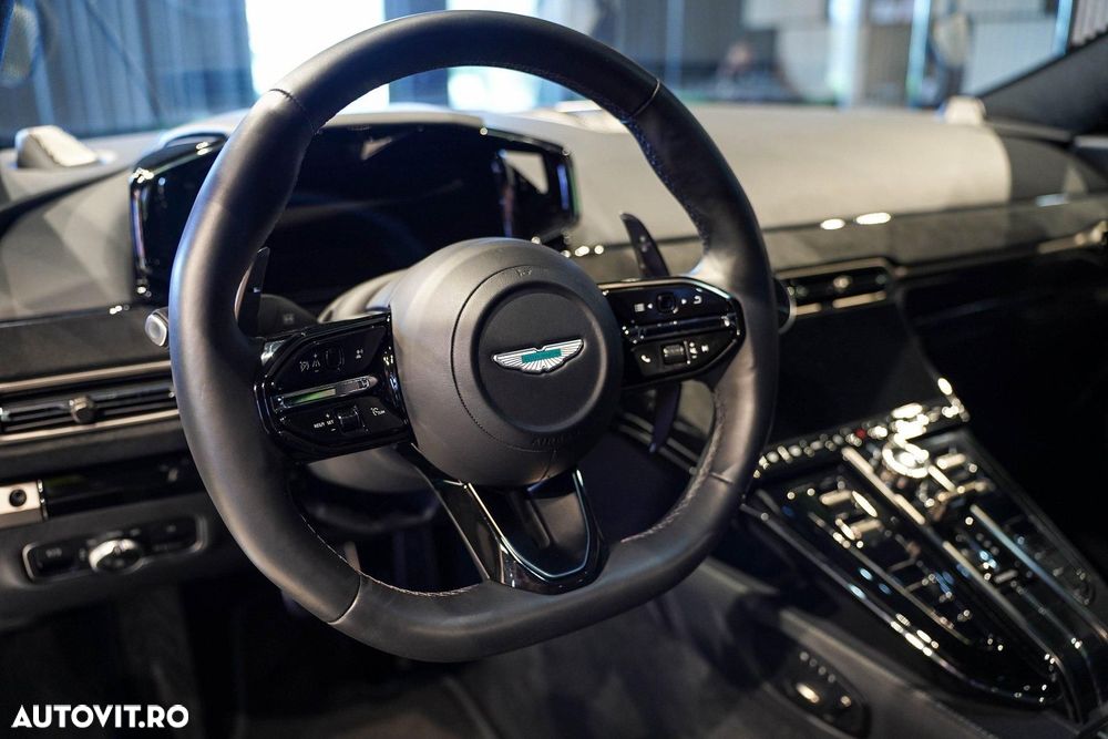 Aston Martin V8 Vantage - 22