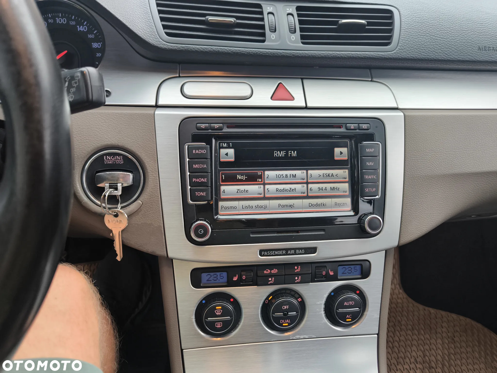 Volkswagen Passat 1.9 TDI Highline - 4