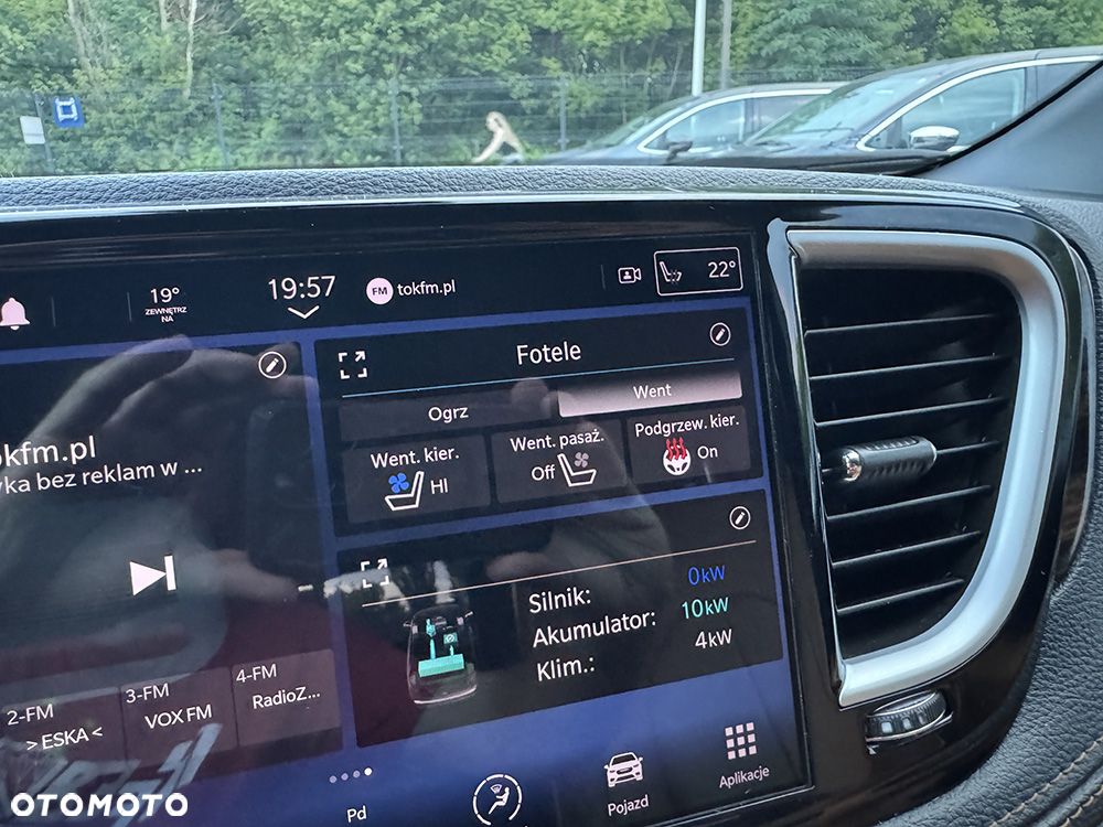 Chrysler Pacifica - 25