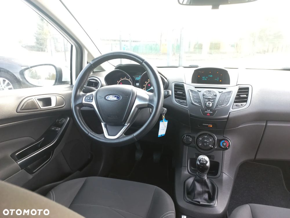 Ford Fiesta 1.25 Trend Edition - 16