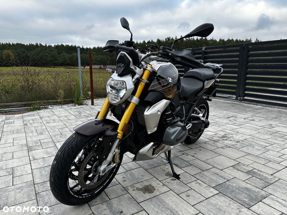 BMW R - 9