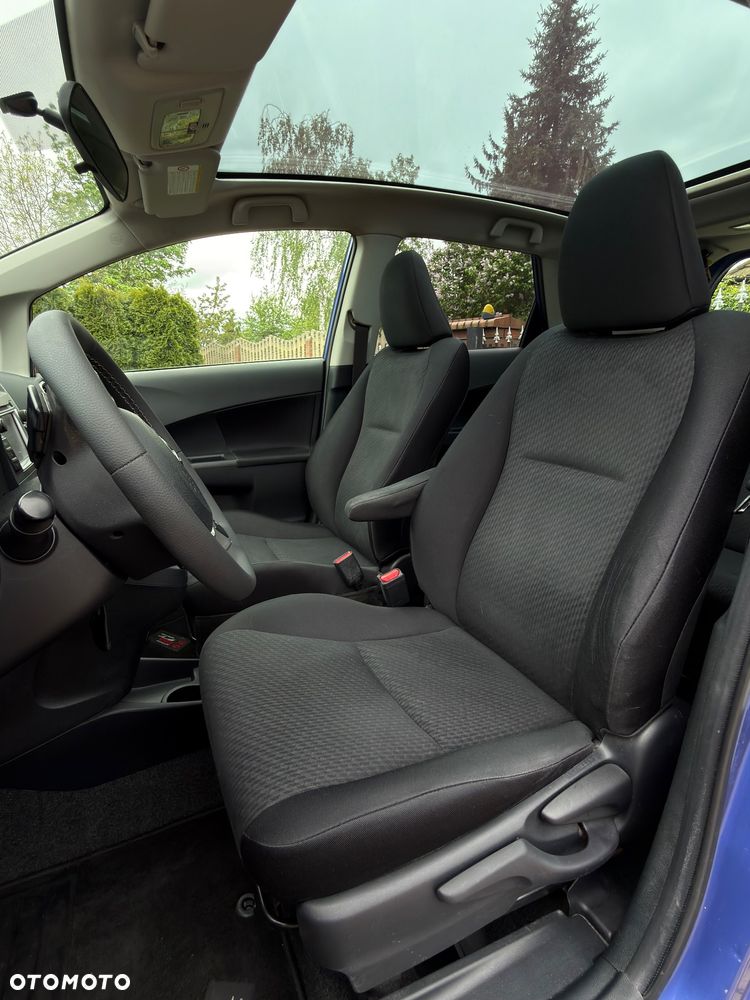 Toyota Verso S 1.33 Active MS - 19