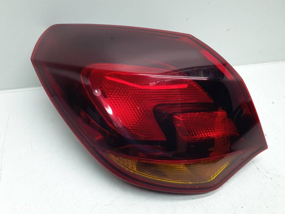 LAMPA TYŁ LEWA CIEMNA COSMO OPEL ASTRA J IV HB 5D EUROPA - 2