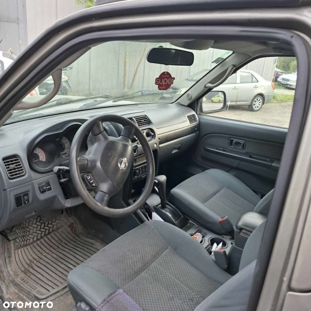 Nissan Xterra 3.3 V6 SE - 4