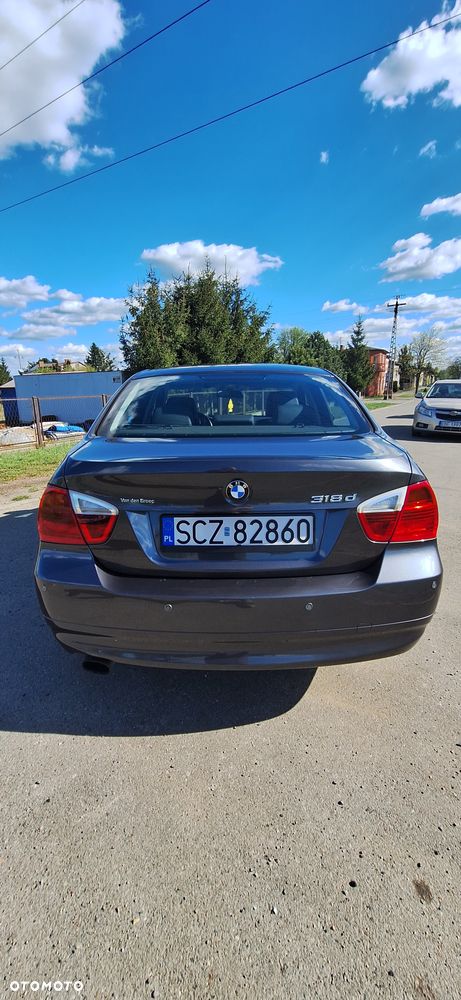 BMW Seria 3 ver-318d-dpf - 11