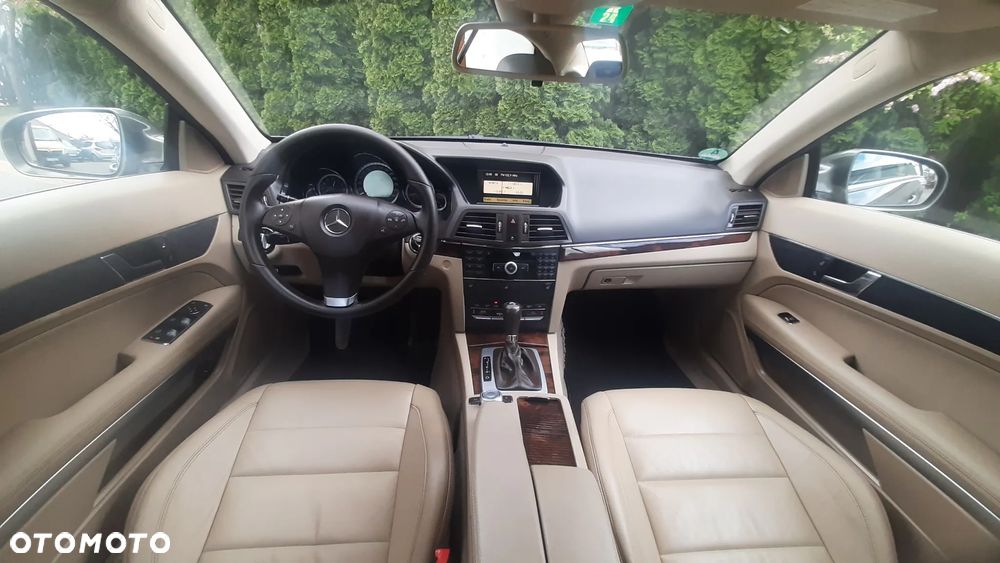 Mercedes-Benz Klasa E 250 CGI BlueEFFICIENCY Automatik Avantgarde - 20