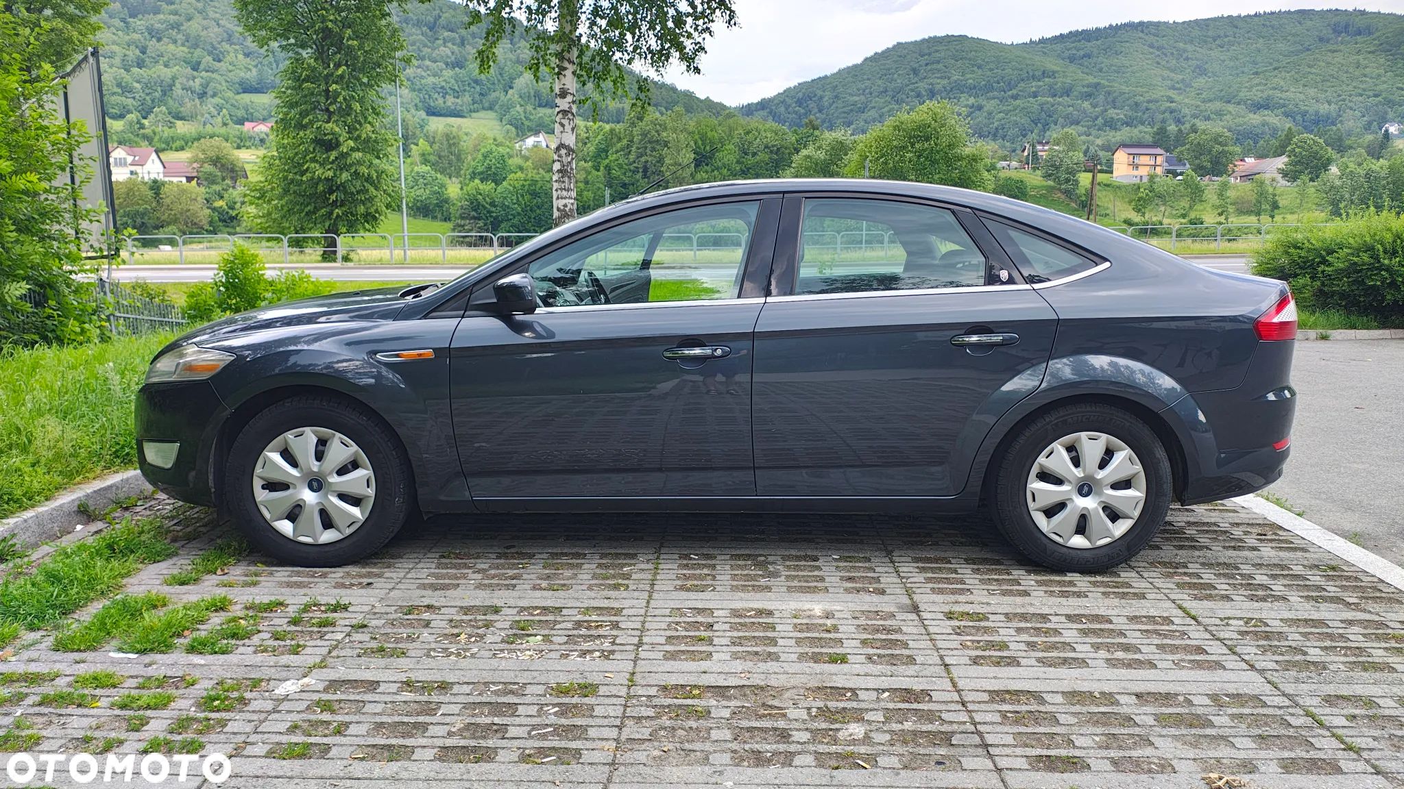 Ford Mondeo 2.0 Ghia - 1