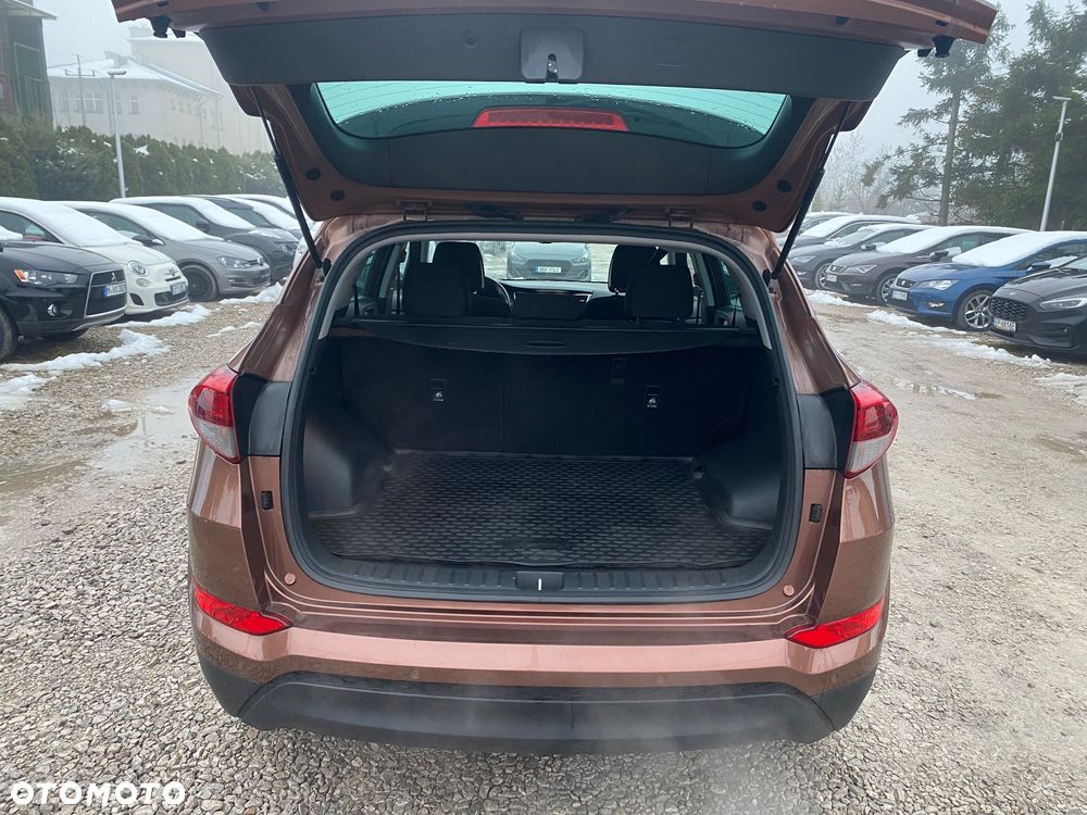 Hyundai Tucson 1.6 GDI BlueDrive Style 2WD - 19