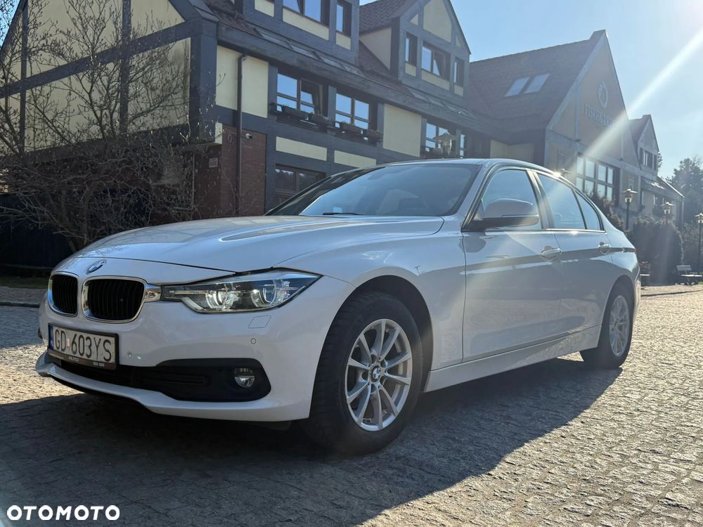 BMW Seria 3 318i Advantage - 19