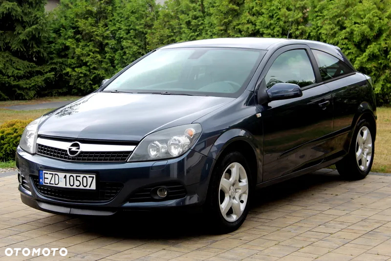 Opel Astra GTC 1.6 Edition 111 Jahre - 11