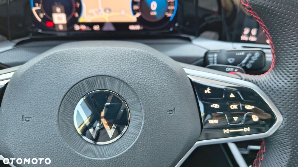 Volkswagen Golf - 19