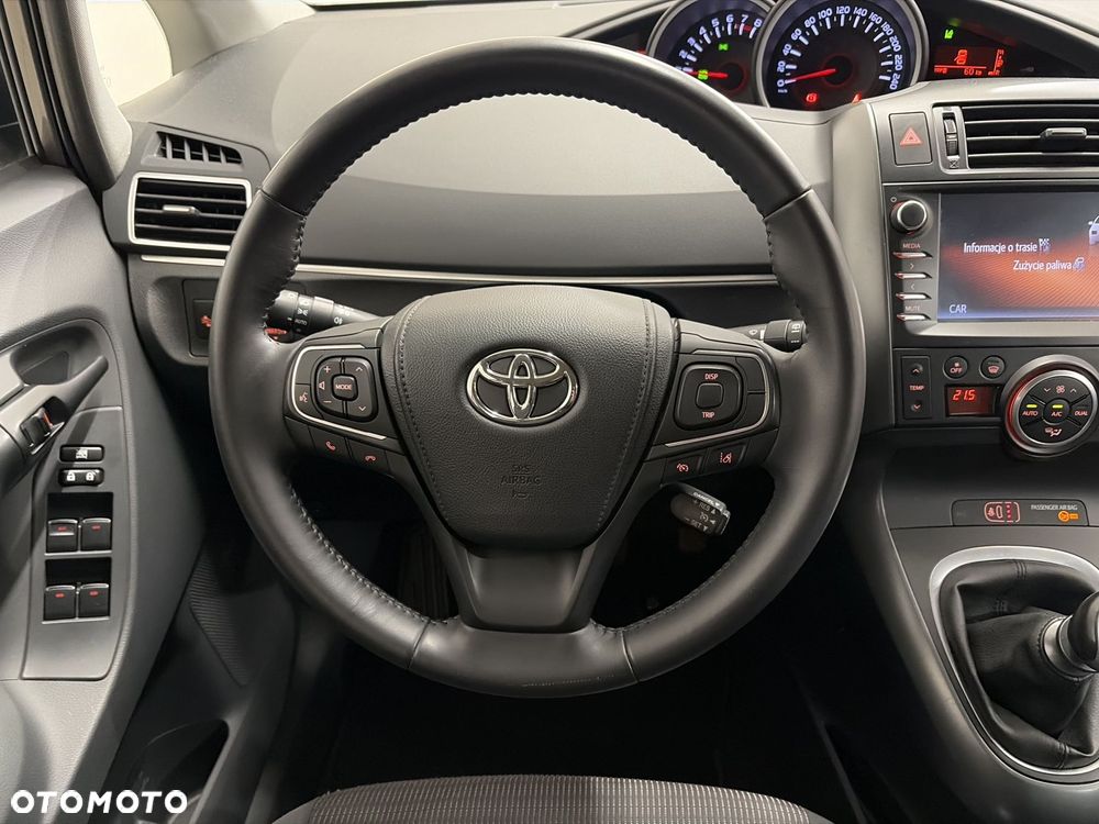 Toyota Verso 1.8 Selection EU6 - 12