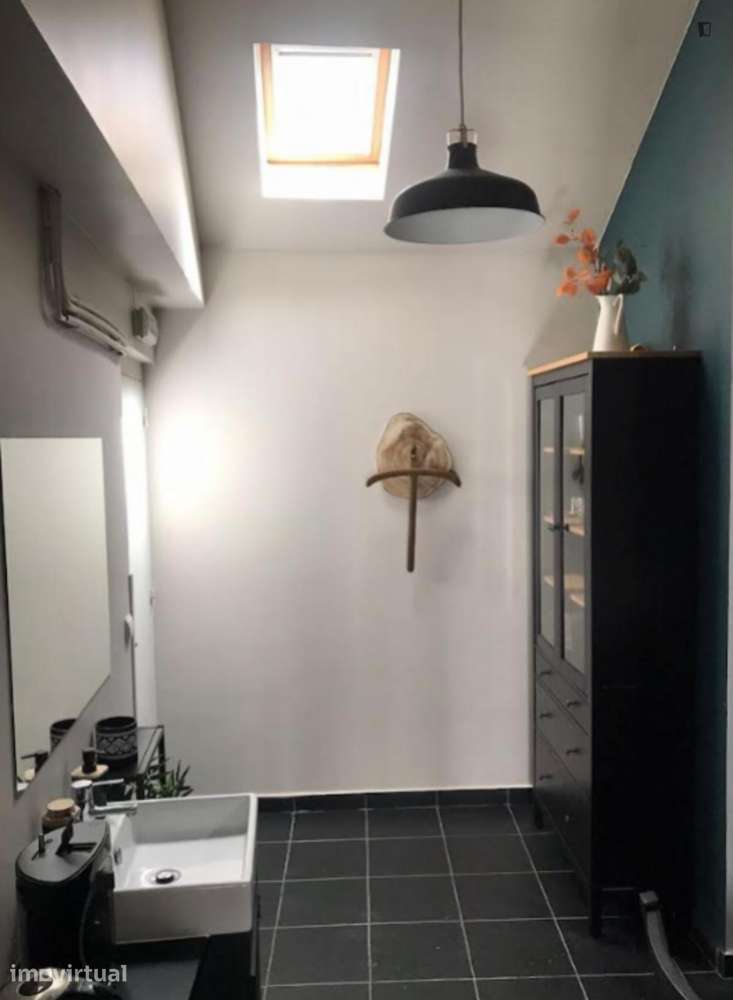 Quarto - localizado em Alta Universitária Coimbra - Grande imagem: 4/17