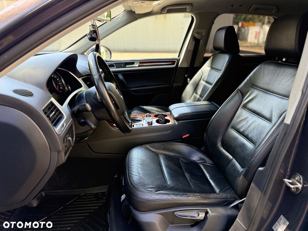 Volkswagen Touareg 3.0 V6 TDI BMT - 11