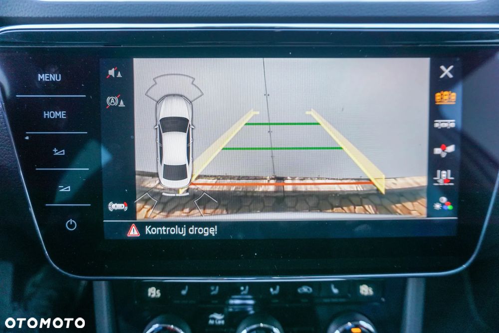 Skoda Superb 2.0 TSI L&K DSG - 17