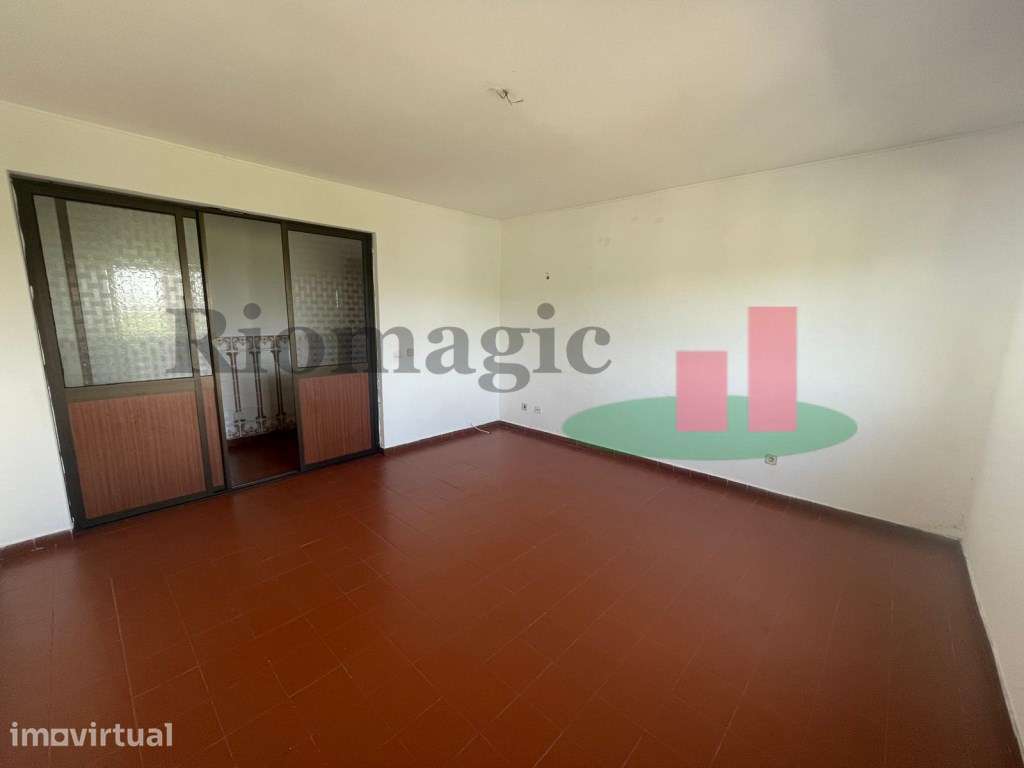Apartamento T3 - Casal de Cambra - Grande imagem: 2/21