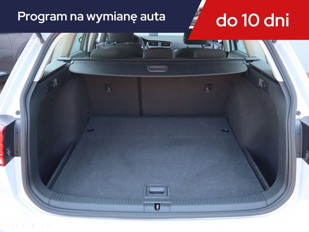 Volkswagen Golf Variant - 15