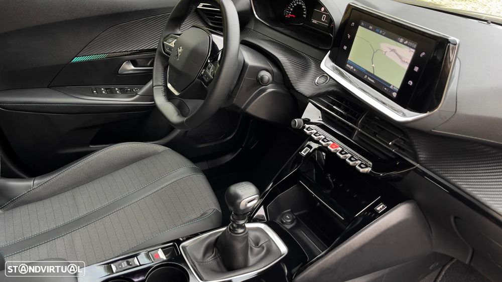 Peugeot 2008 PureTech 130 Allure Pack - 26