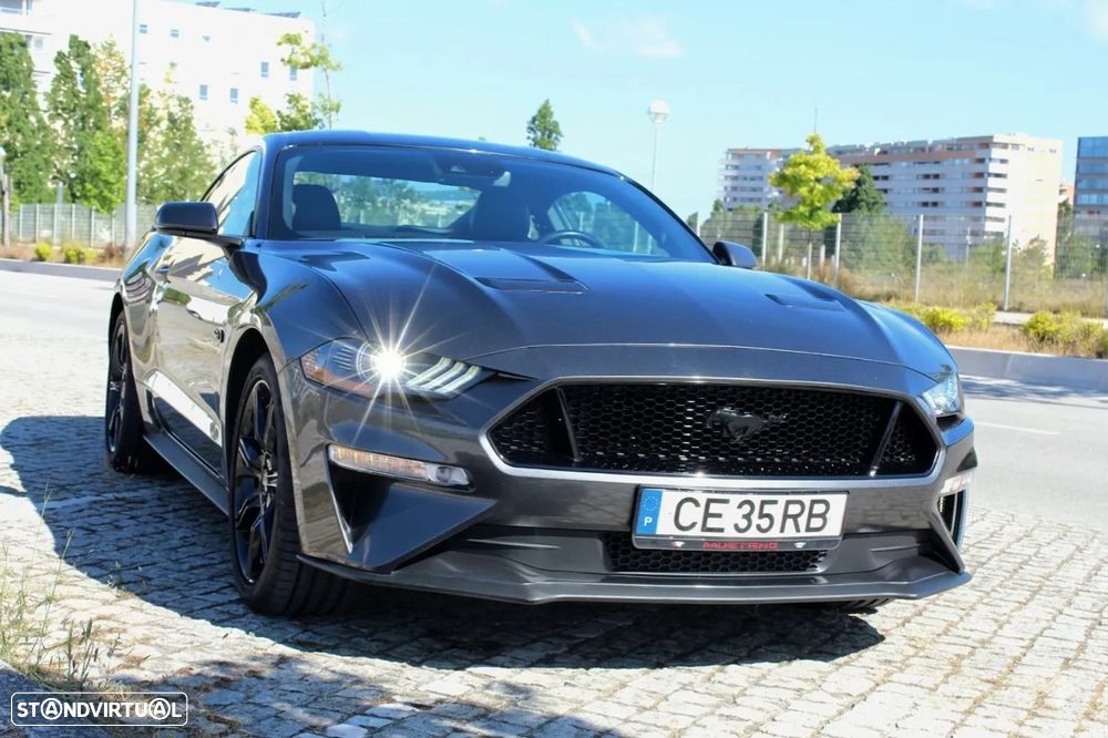 Ford Mustang - 1