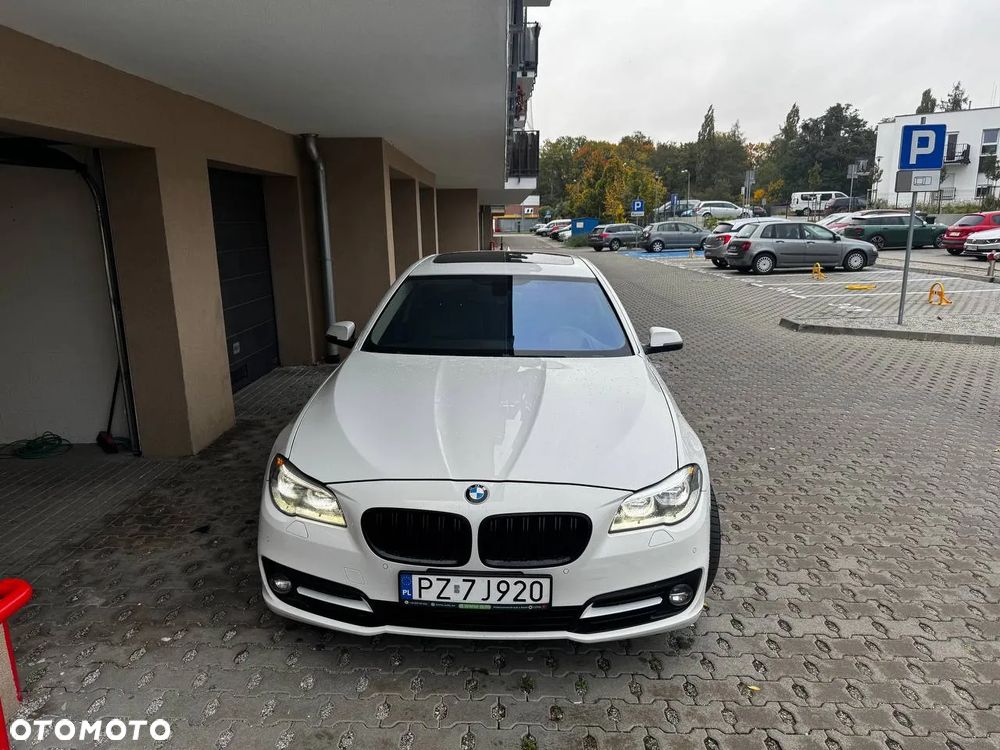 BMW Seria 5 530d xDrive Touring Luxury Line - 24