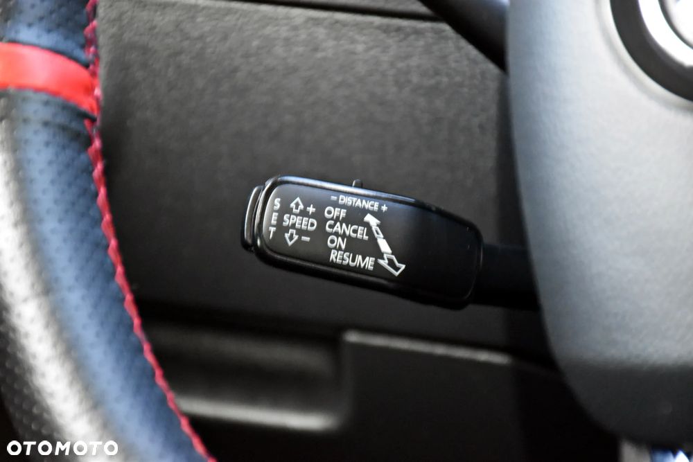 Skoda Octavia 2.0 TDI DSG RS - 32