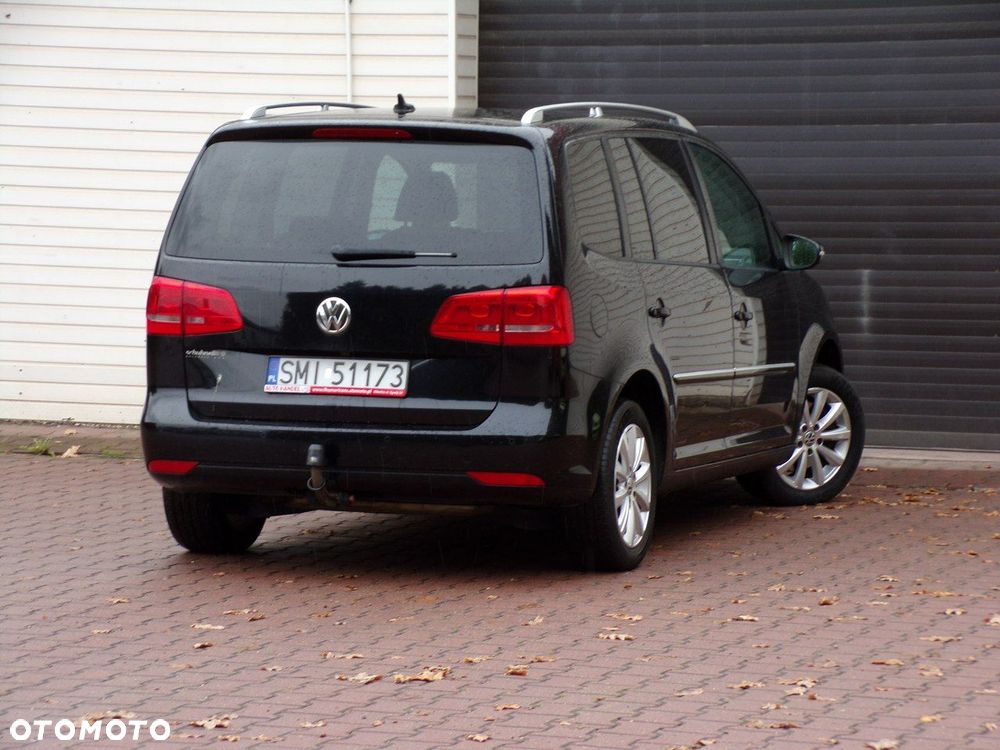 Volkswagen Touran - 13