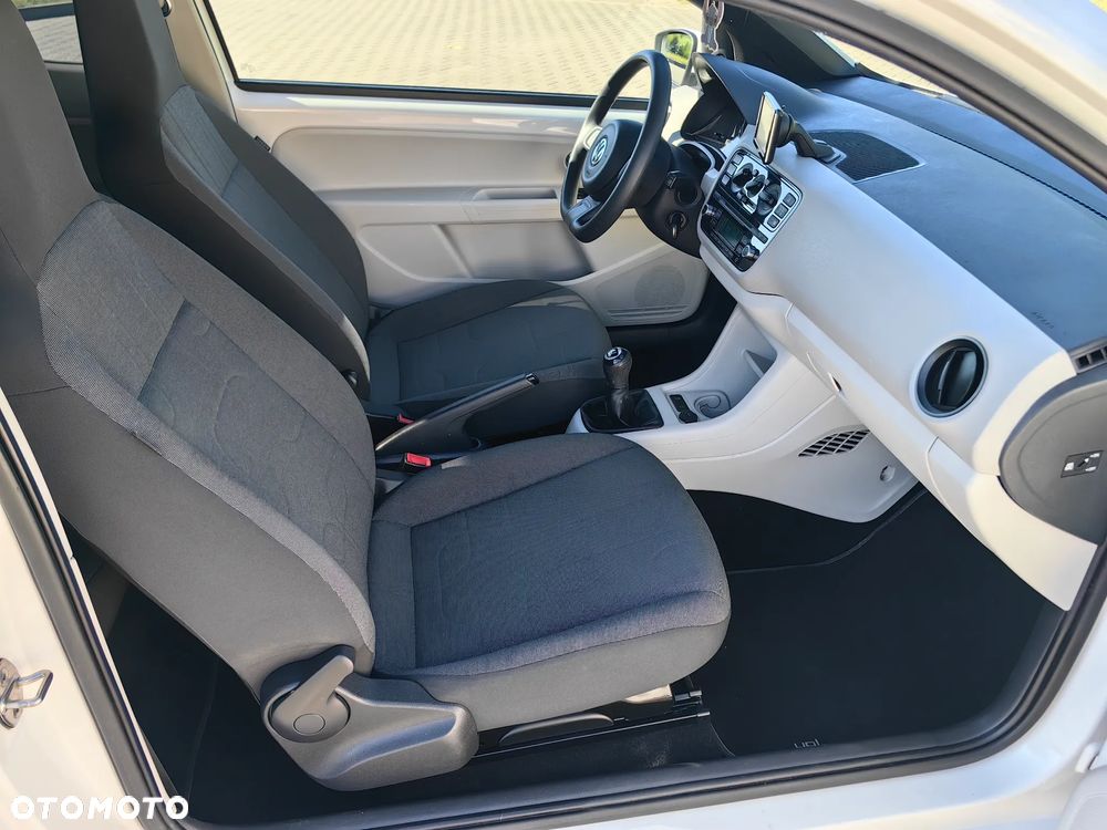 Volkswagen up! 1.0 move - 7