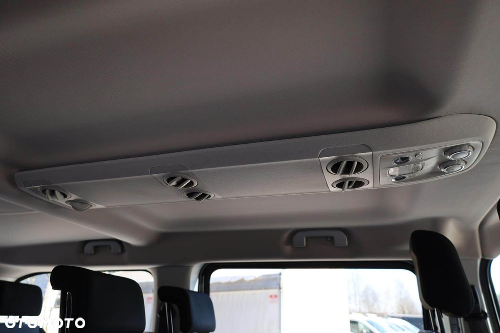 Peugeot Traveller 2.0 BlueHDi Long Business - 26