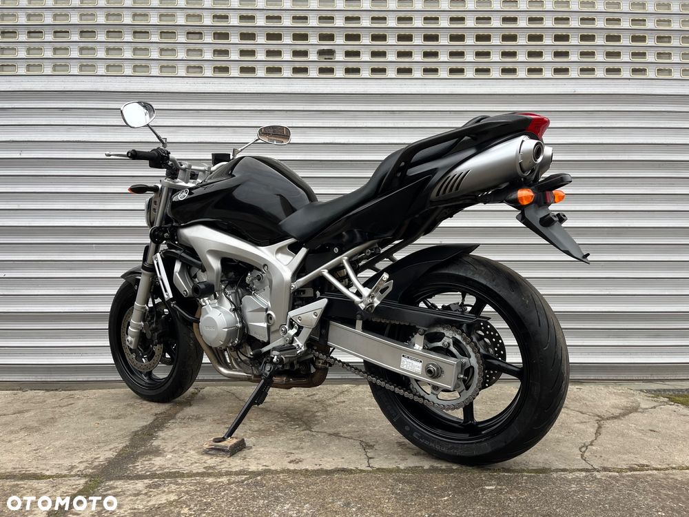 Yamaha FZ6 - 8