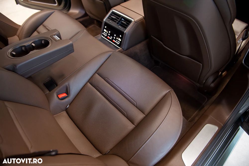 Porsche Panamera 4 E-Hybrid Executive - 35