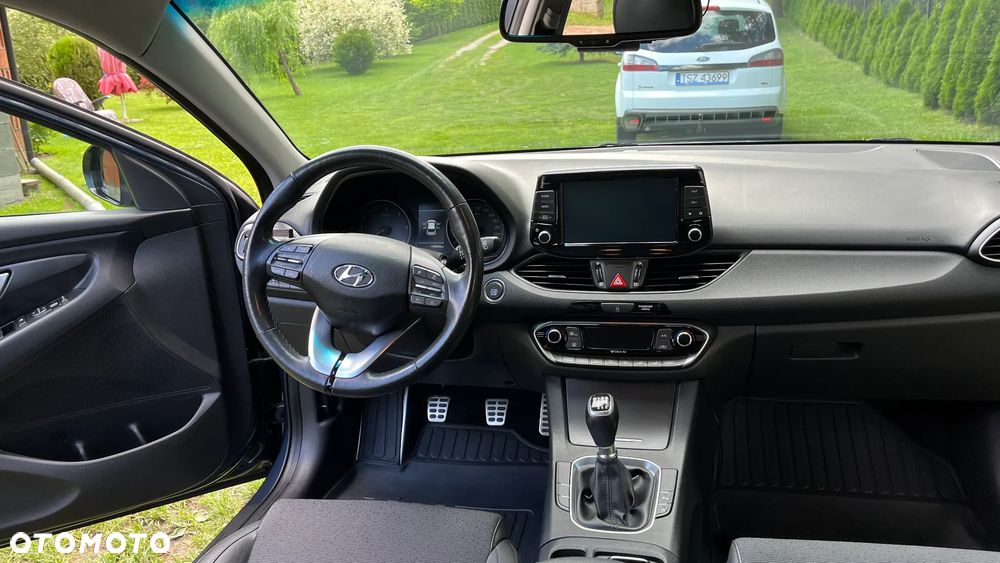 Hyundai i30 1.6 CRDi Premium - 16