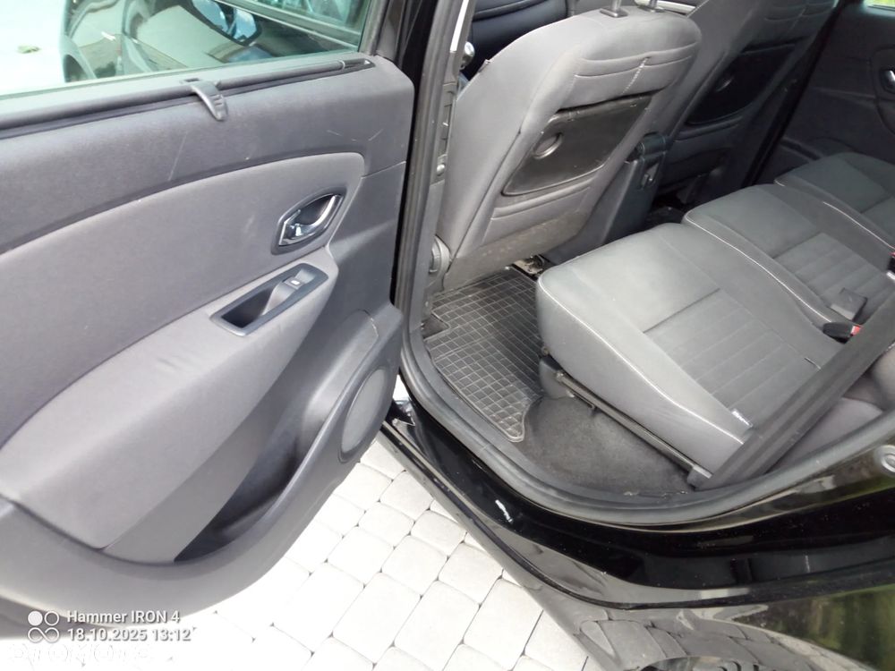 Renault Scenic 1.5 dCi Limited - 18