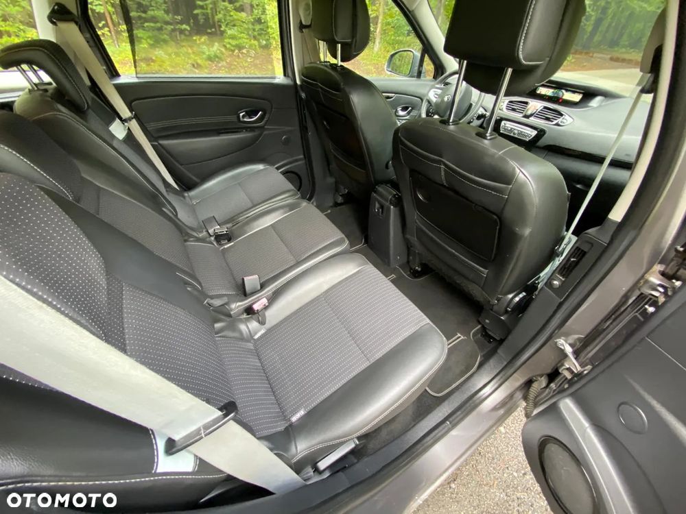 Renault Grand Scenic Gr 1.4 16V TCE Bose Edition - 12