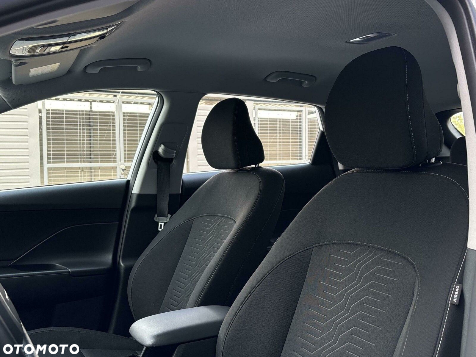 Hyundai Kona - 11