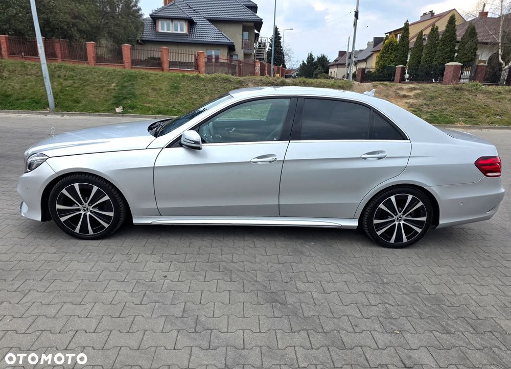 Mercedes-Benz Klasa E 300 BlueTec Hybrid - 8