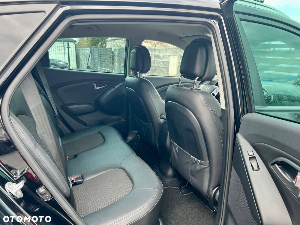 Hyundai ix35 1.6 2WD Fifa World Cup Edition - 8