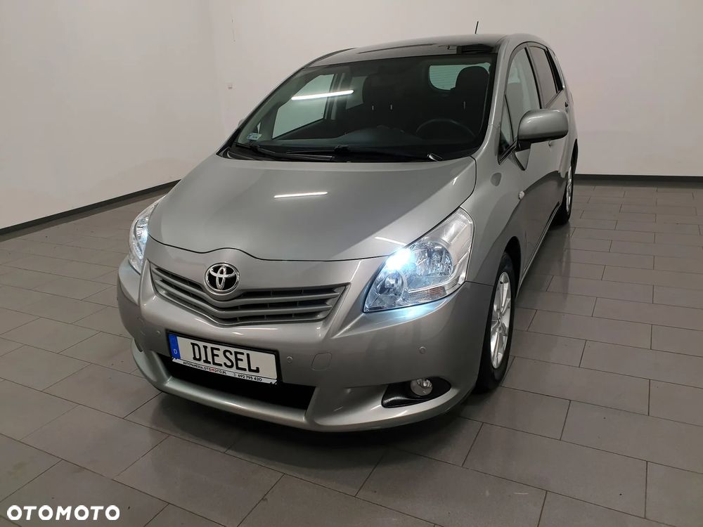 Toyota Verso 2.0 D-4D Premium - 30