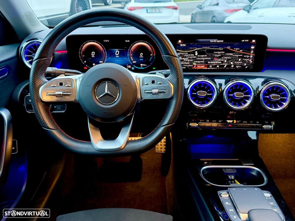 Mercedes-Benz A 250 Limousine e 8G-DCT AMG Line - 19