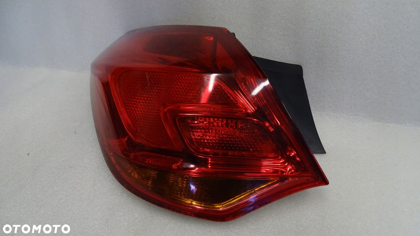 OPEL ASTRA J H/B - lampa tylna lewa - 2
