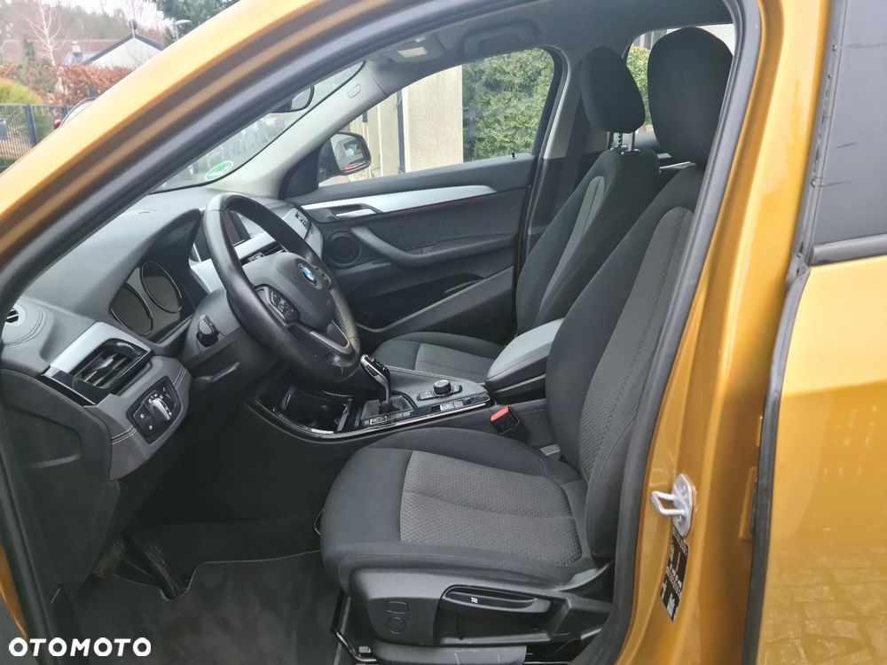 BMW X2 sDrive20i Advantage Plus - 24