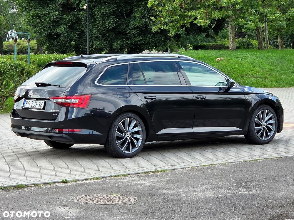 Skoda Superb 2.0 TDI 4x4 L&K DSG - 9