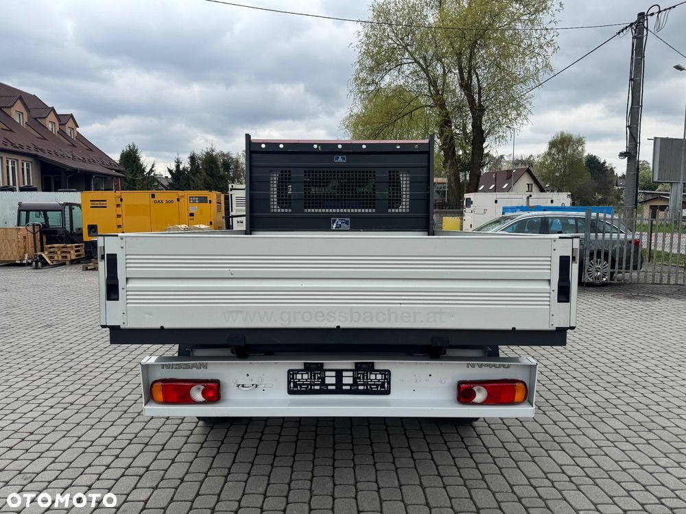 Nissan NV400 - 6