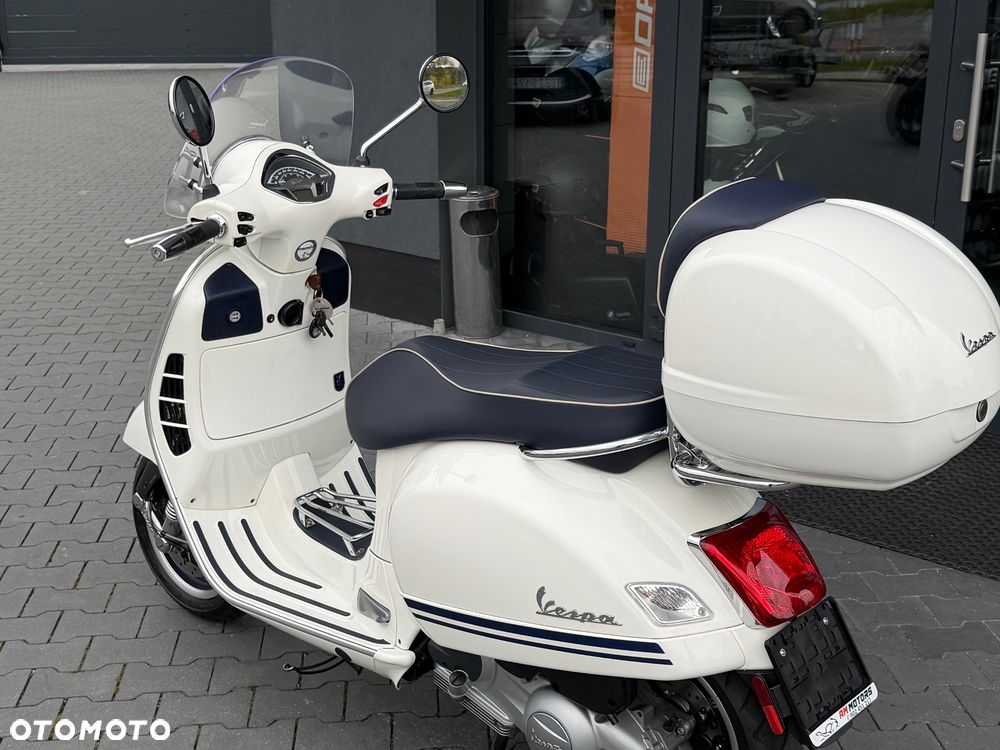 Vespa GTS - 30