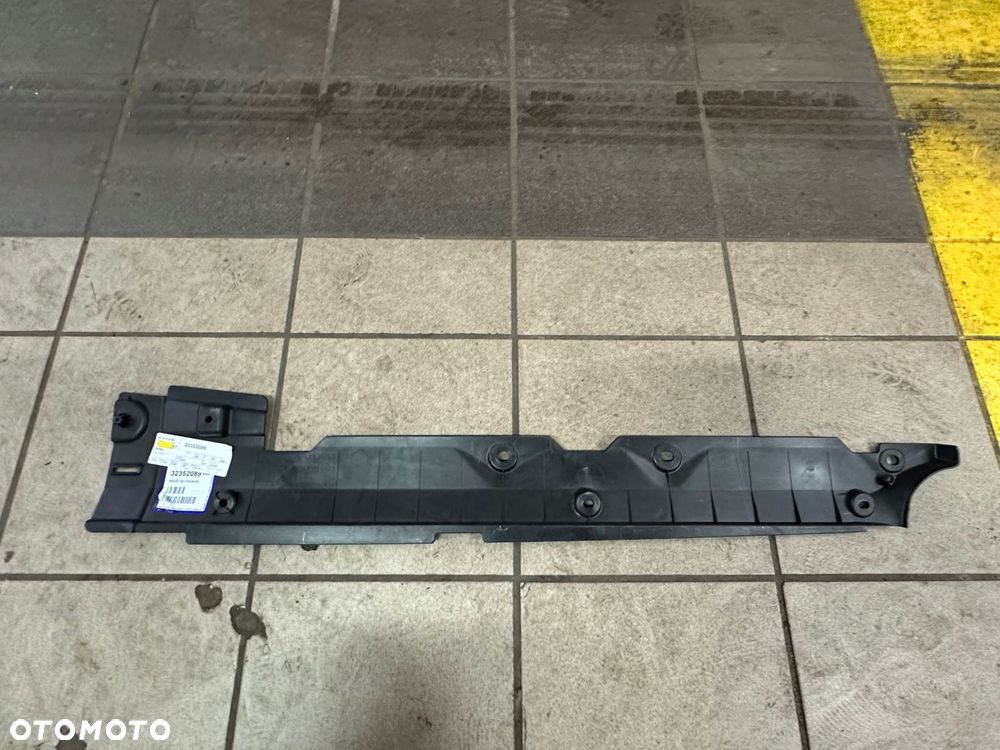 volvo c40 ex40 xc40 ev panel prawa oslona podlogi oe 32352089 - 2
