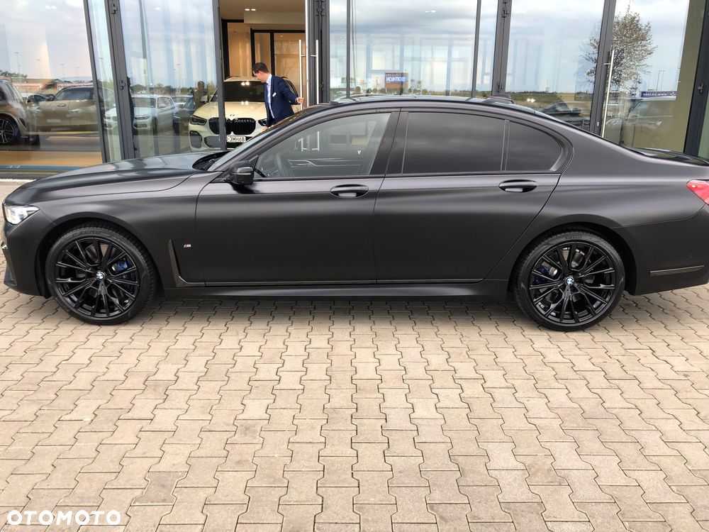 BMW Seria 7 740d xDrive - 22