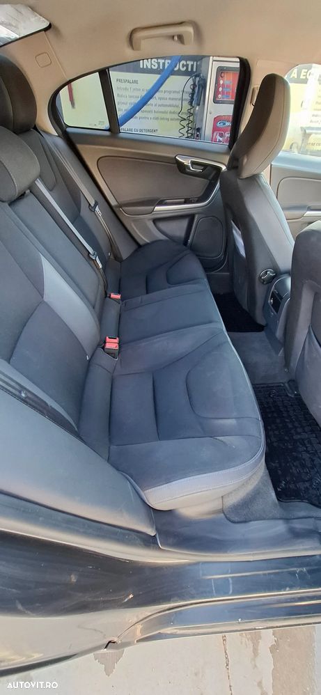 Volvo S60 - 10