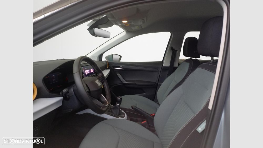 SEAT Arona 1.0 TSI Wave - 10