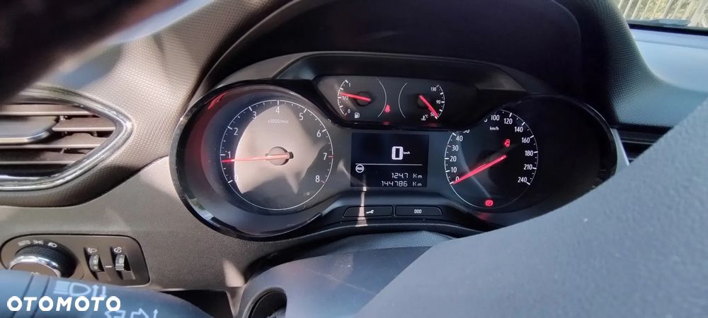 Opel Crossland X - 4